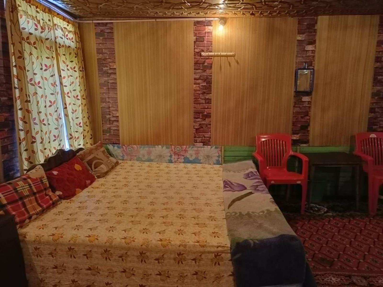 Hotel Island Srinagar  Exterior photo