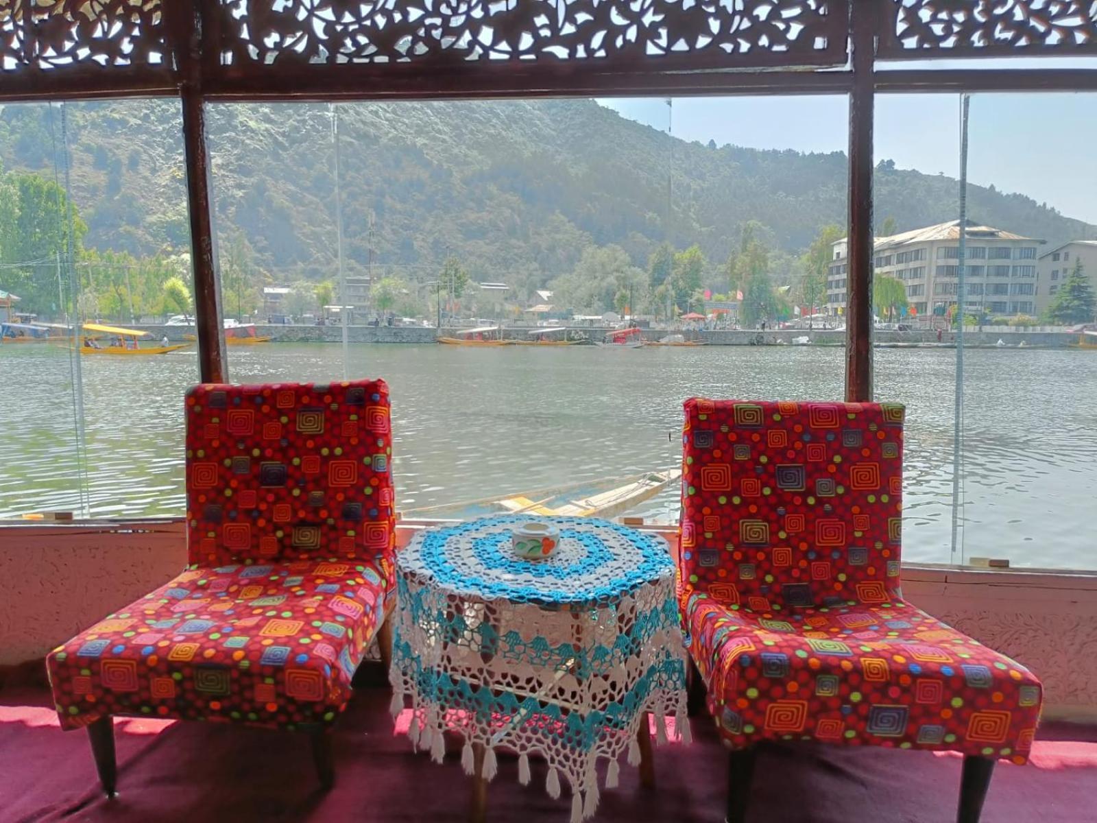 Hotel Island Srinagar  Exterior photo